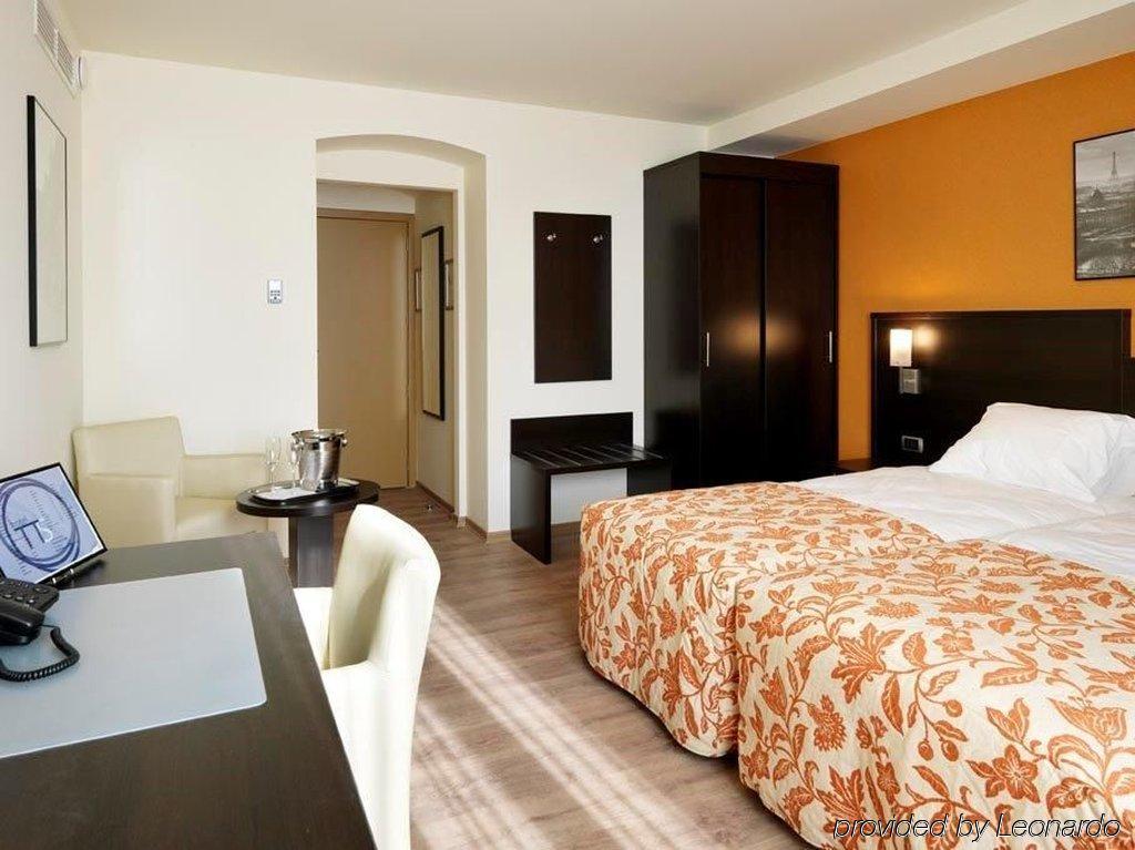 Hotel Tts Temse 外观 照片